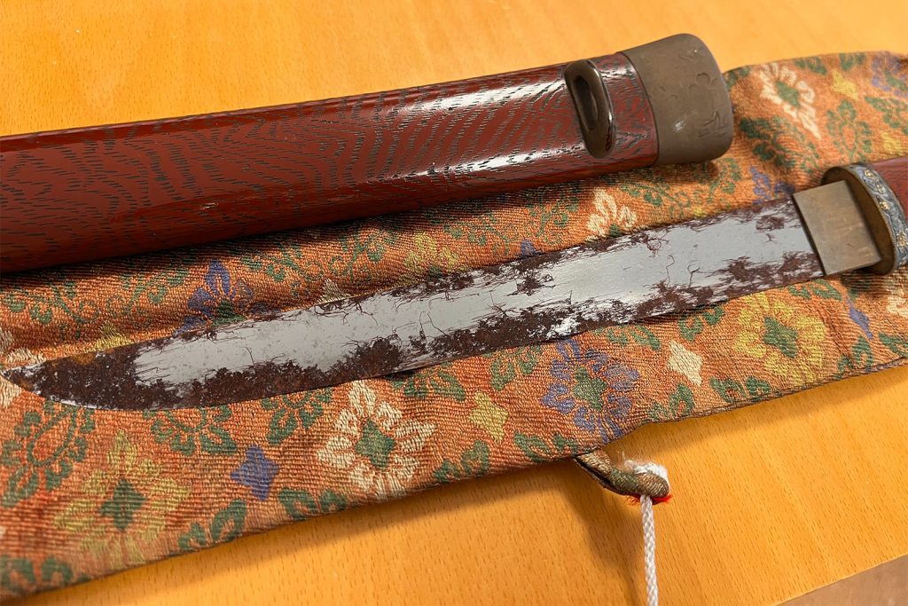 錆びた日本刀